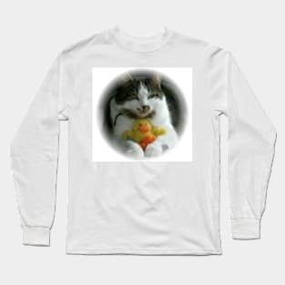 Cute Kitten with his pet Chick Long Sleeve T-Shirt